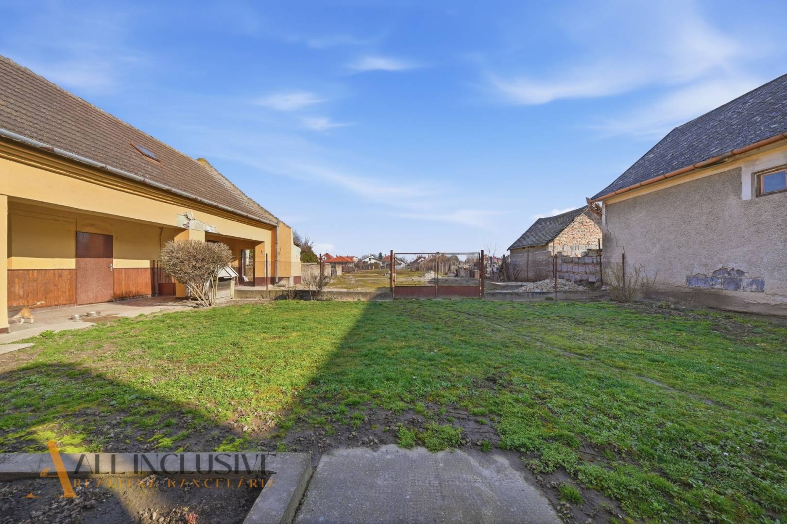 External property image