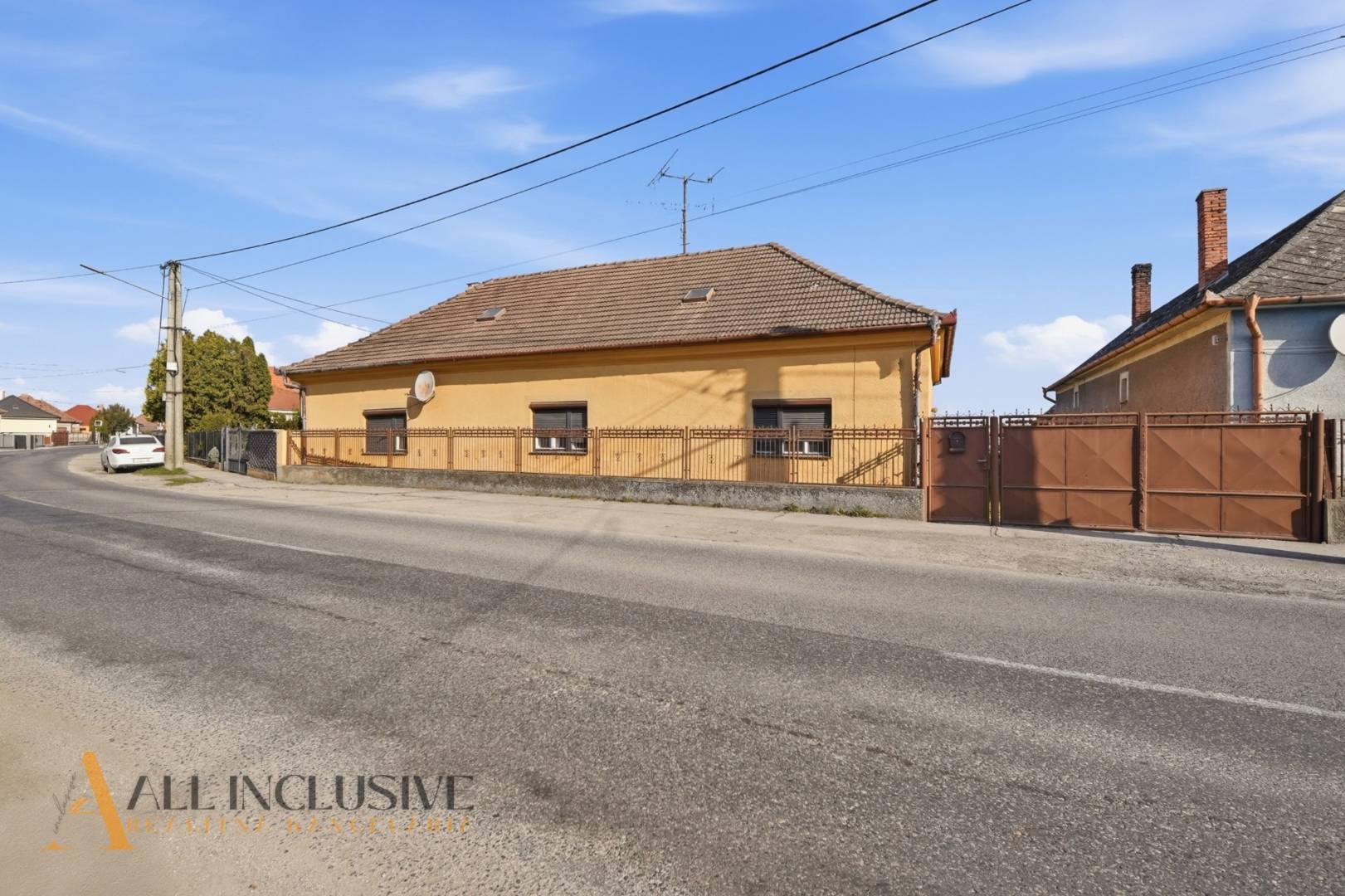 External property image