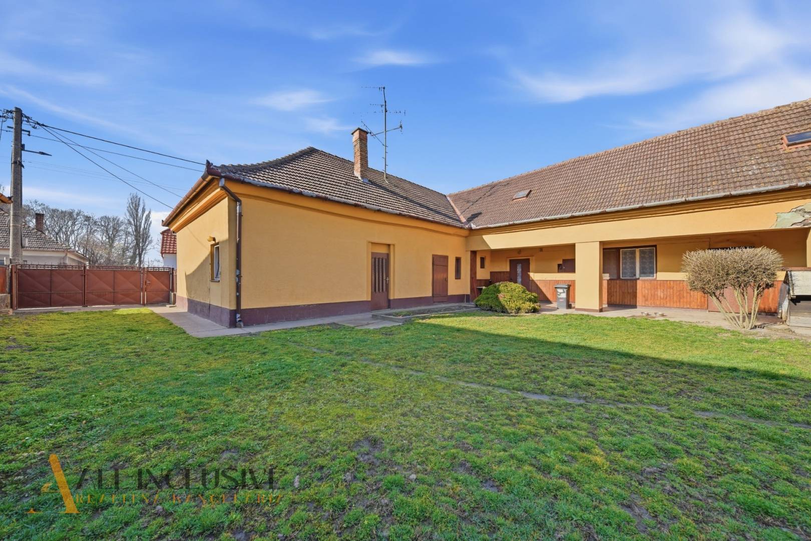 External property image