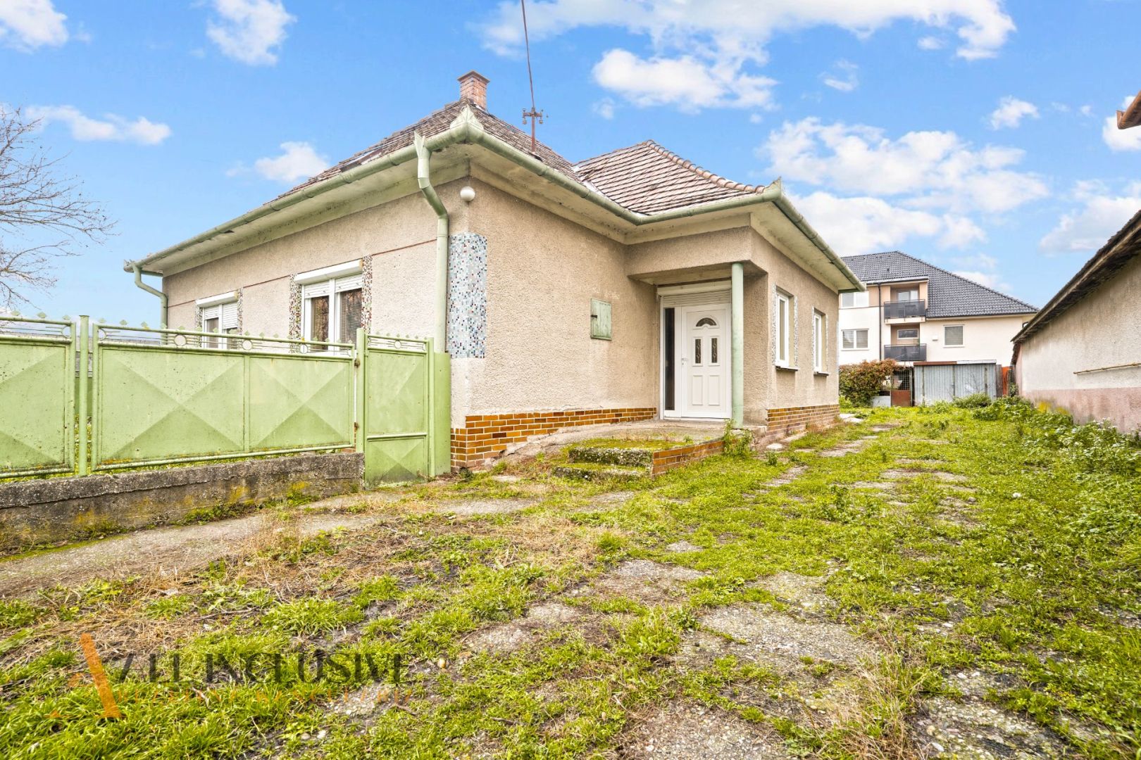 External property image