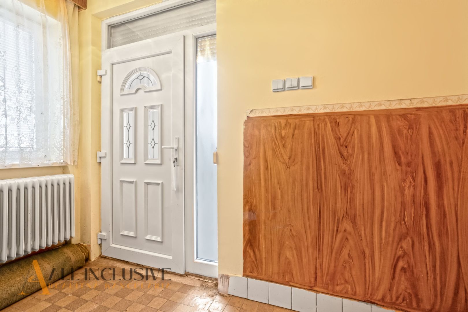 External property image