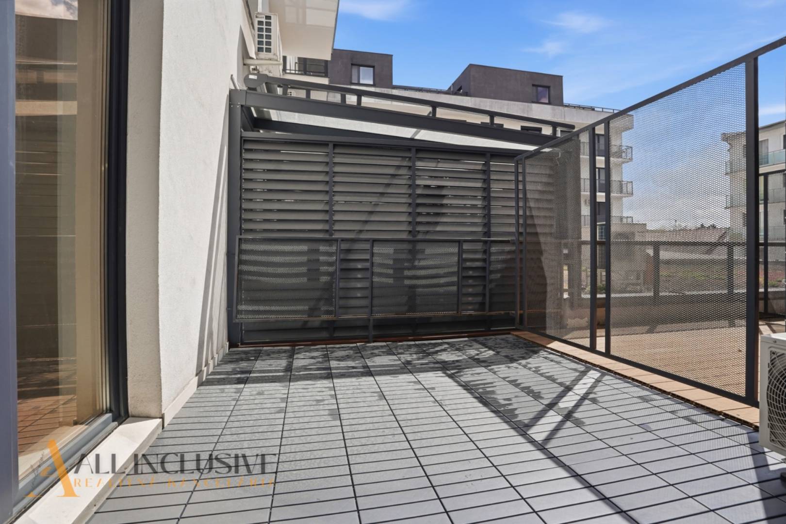 External property image