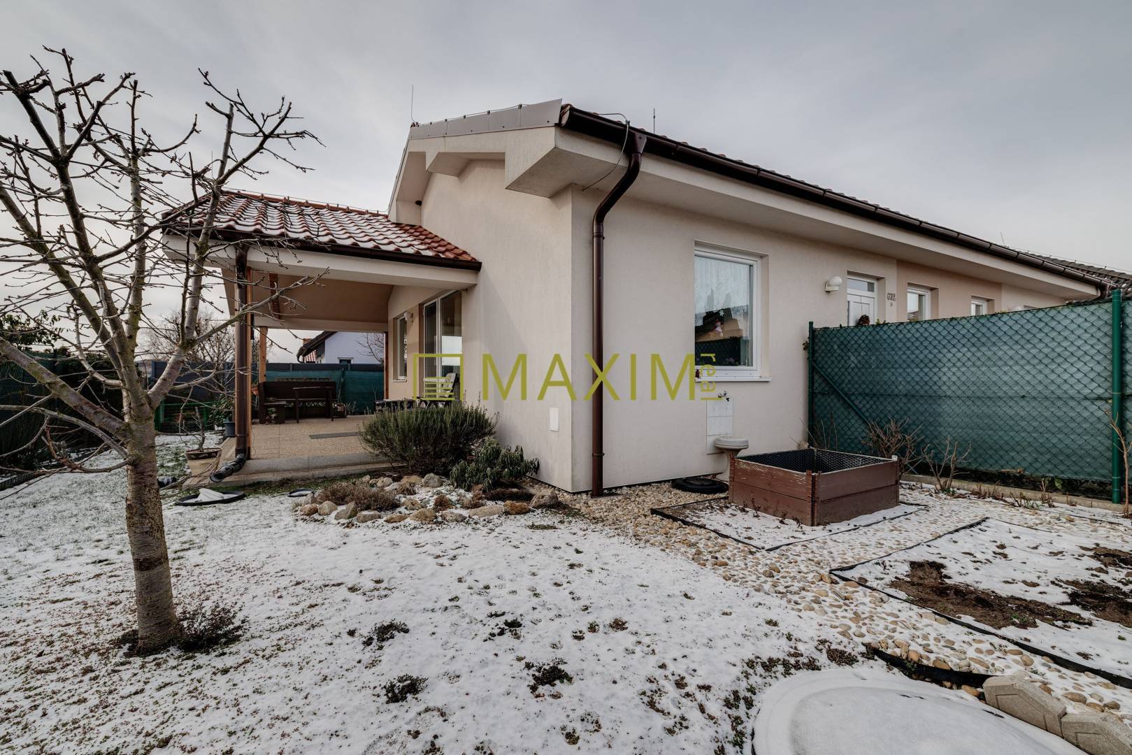 Moderný samostatne stojaci 4-izbový bungalov, Láb okres Malacky