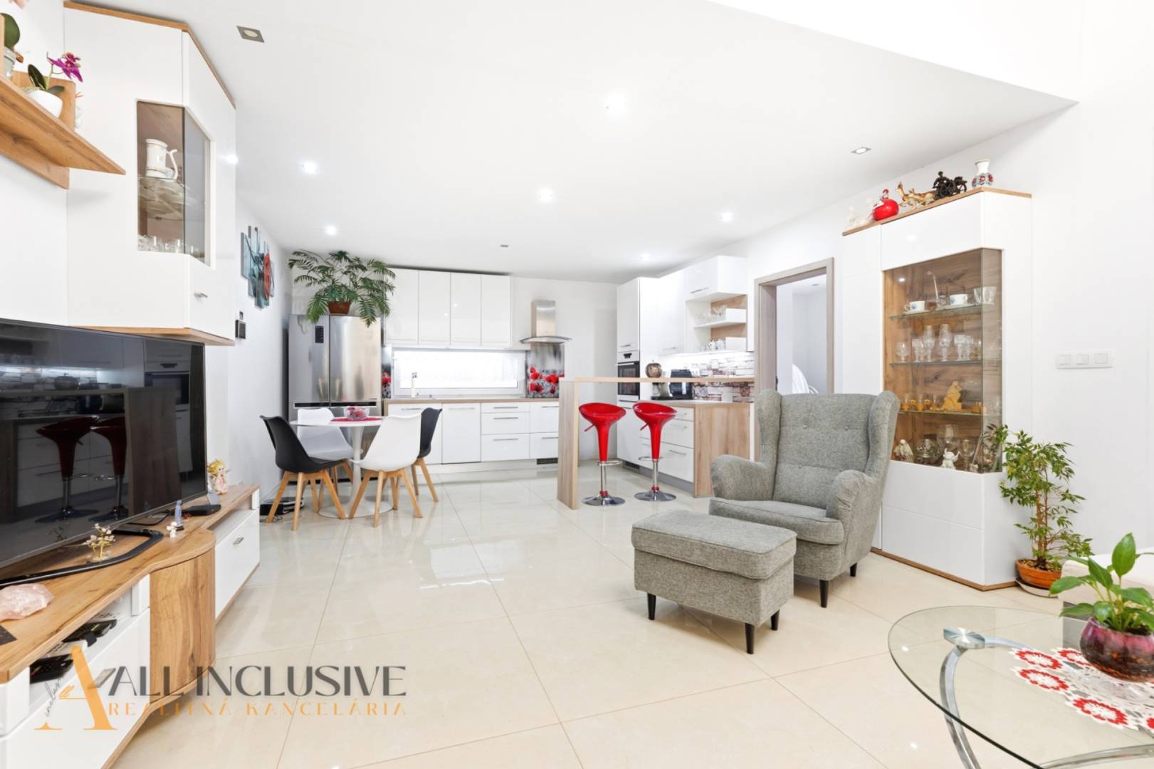 External property image