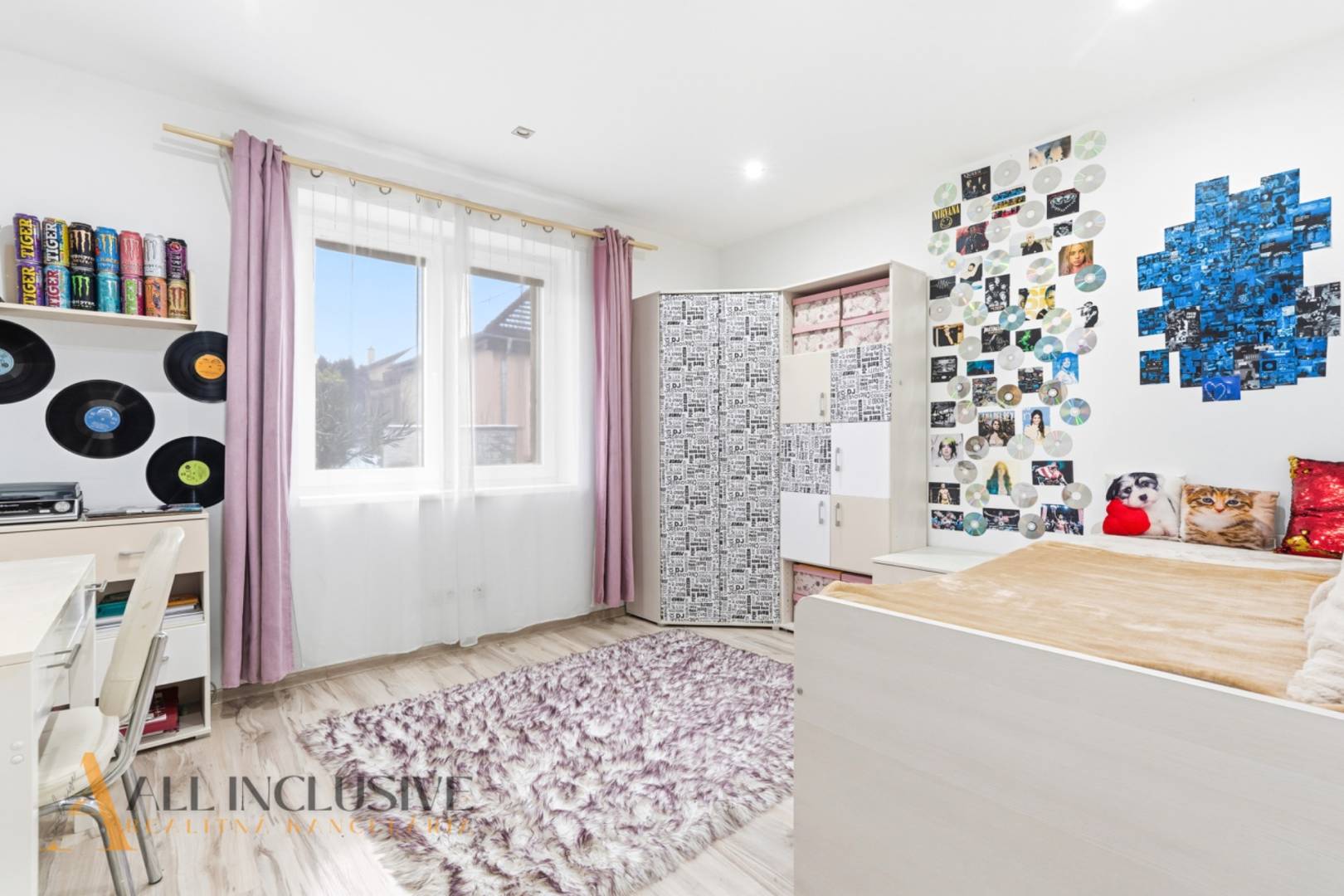 External property image