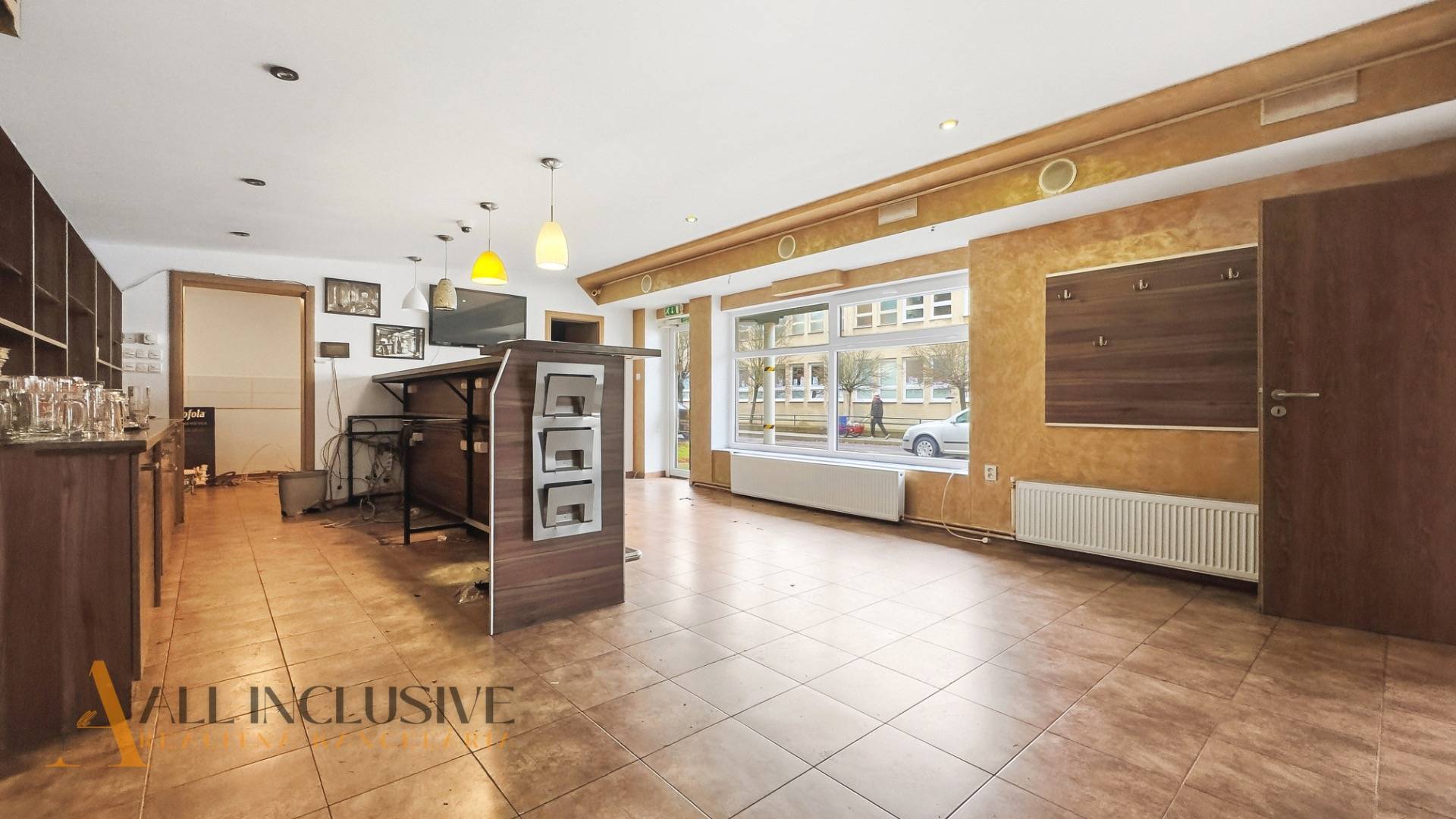 External property image