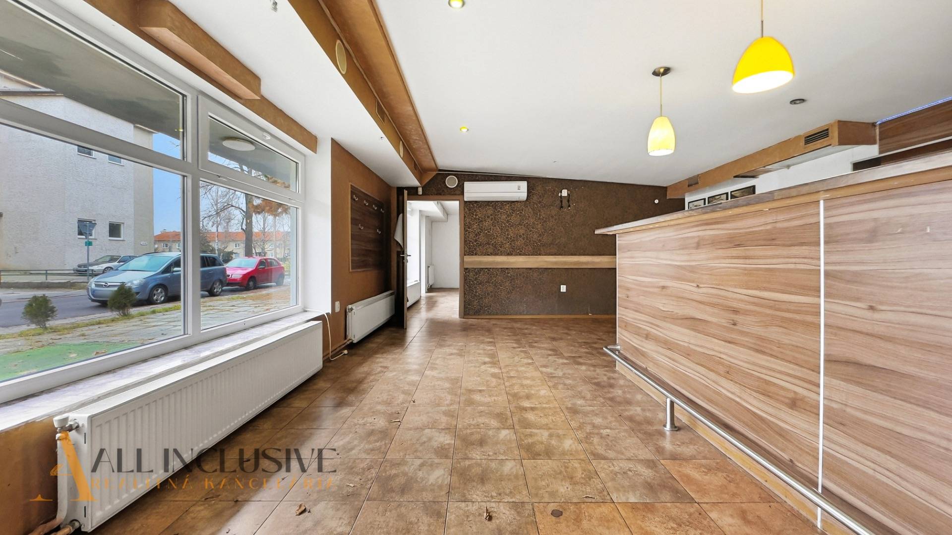 External property image