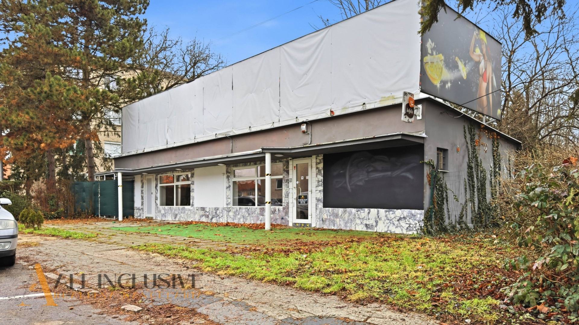 External property image