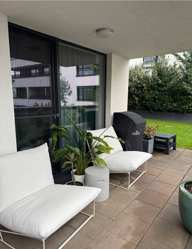 Výnimočný 3-izbový byt s predzáhradkou na Kolibe