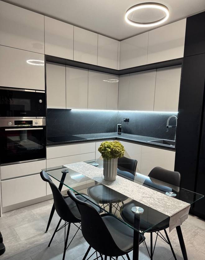 Výnimočný 3-izbový byt s predzáhradkou na Kolibe