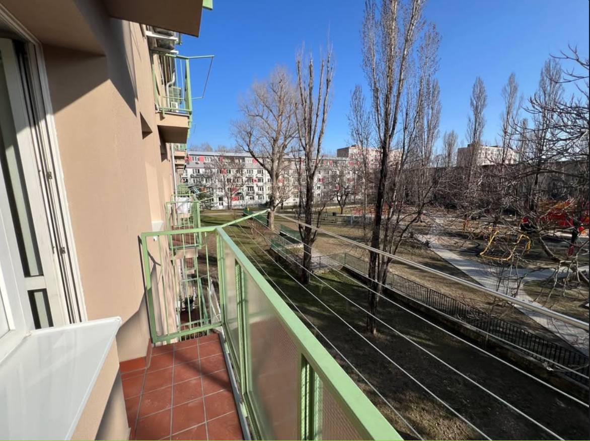 2,5 izbový byt v tehlovom dome, Medzilaborecká ulica