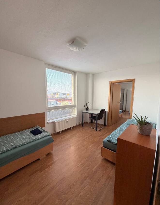 4-izbový byt, Bratislava/Nové Mesto, ulica Nová Rožňavská