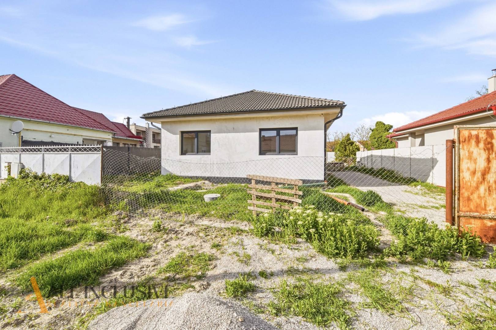 External property image