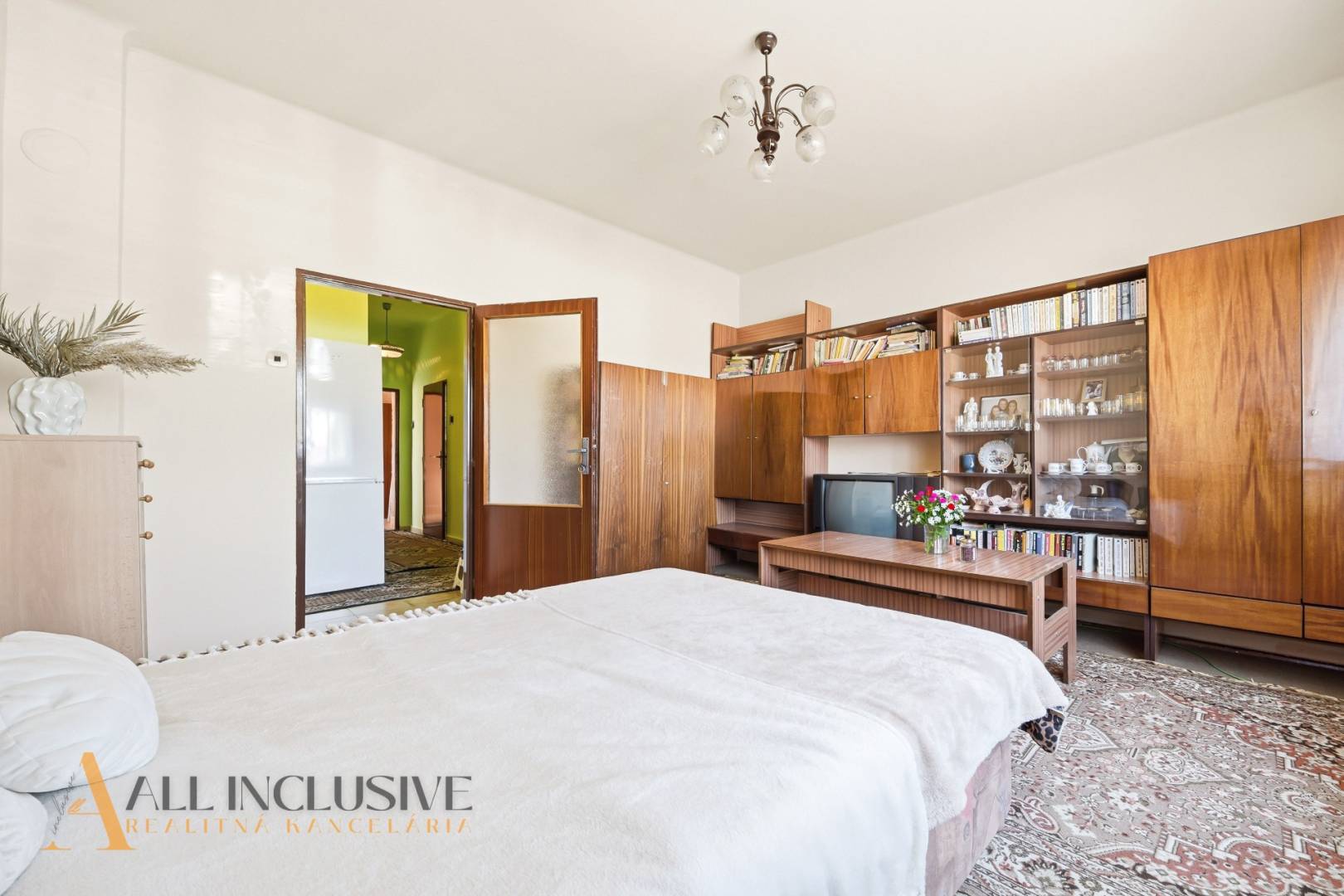 External property image