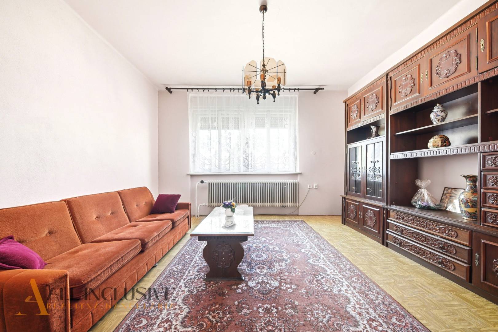 External property image