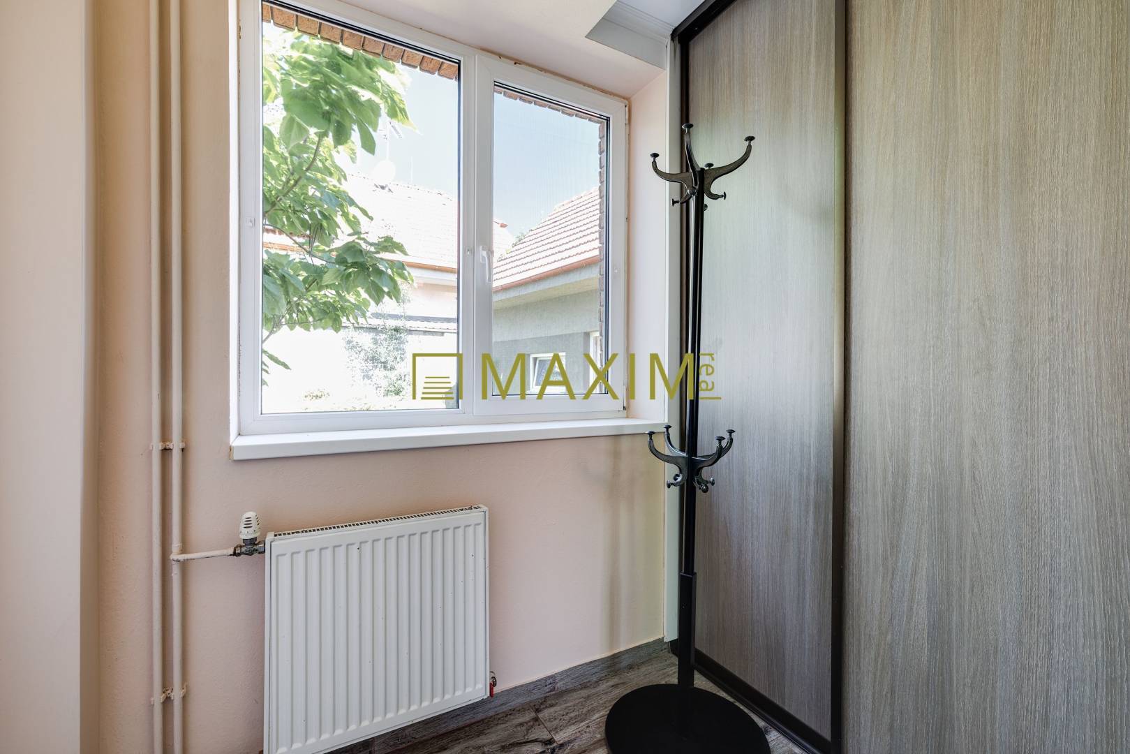 TOP!Elegantný priestranný rodinný dom so záhradou v Kostolišti, MA