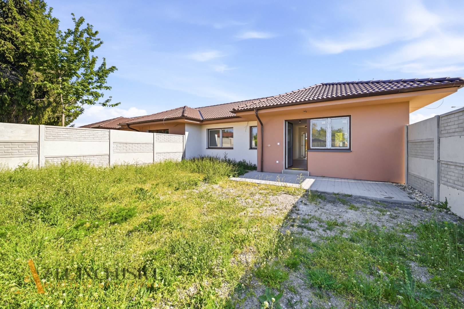 External property image