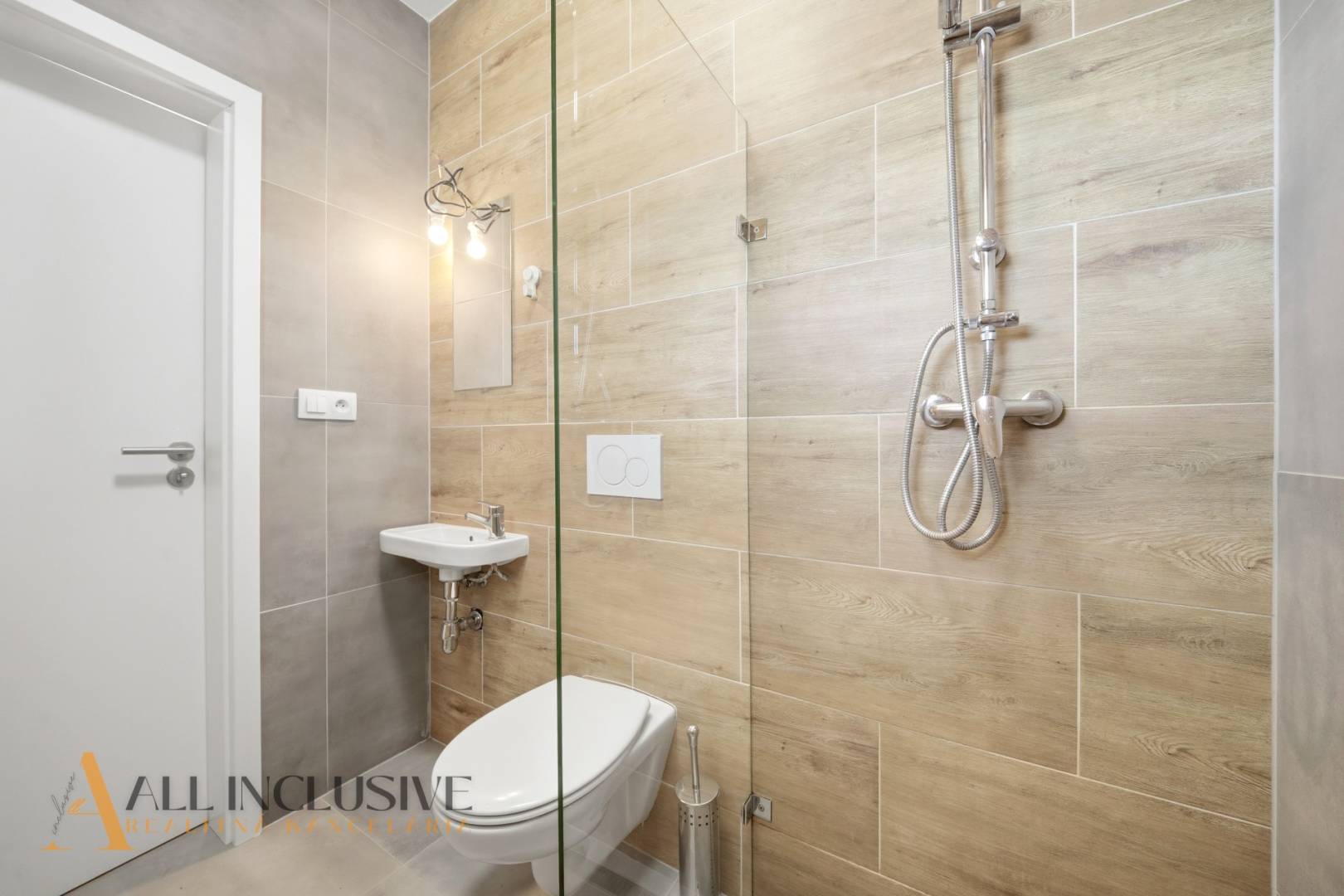 External property image