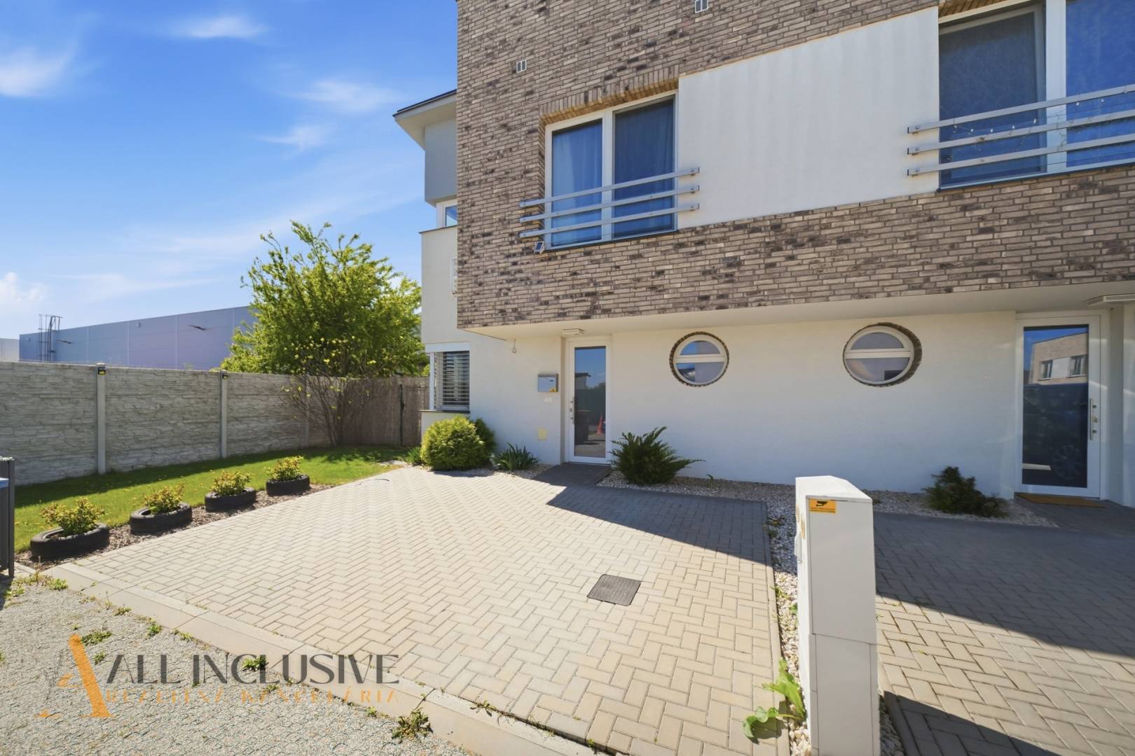 External property image