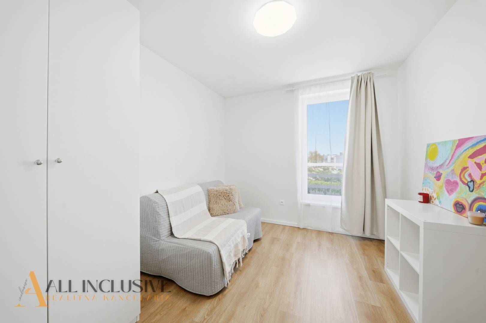 External property image