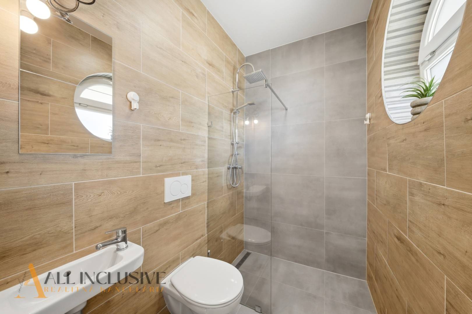 External property image