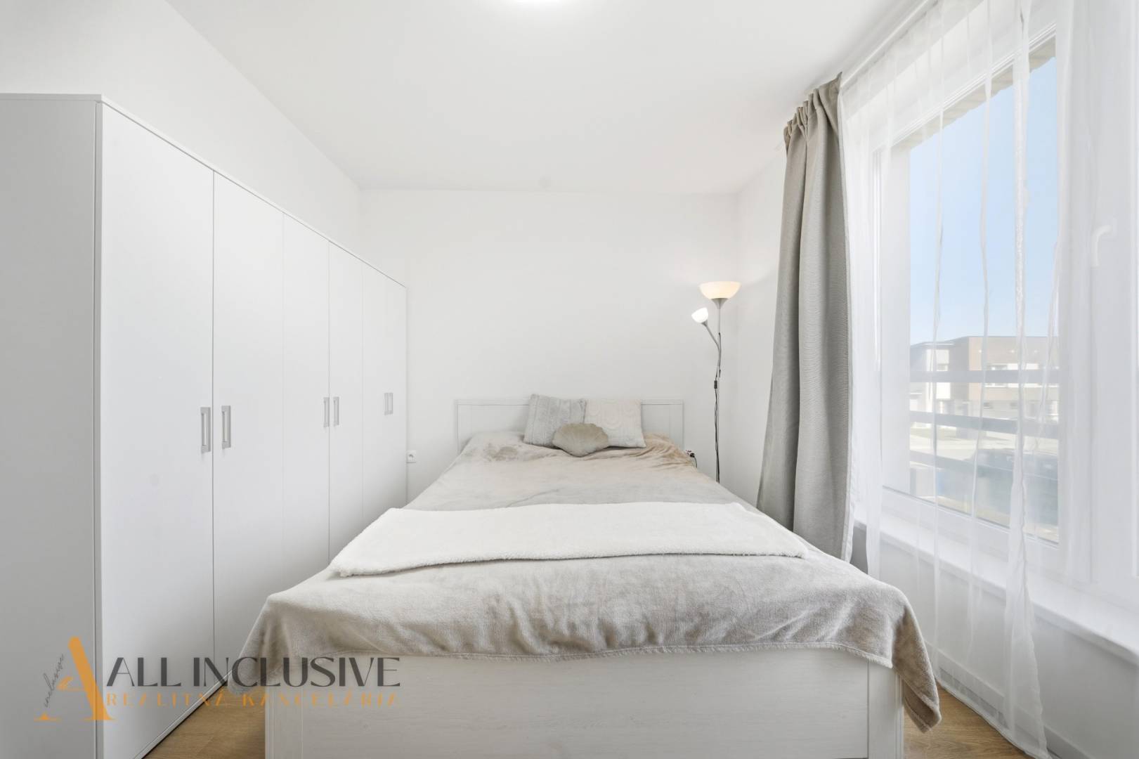 External property image