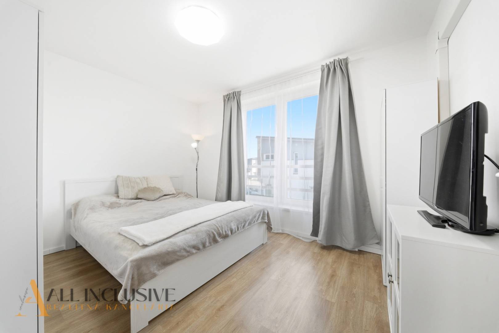 External property image