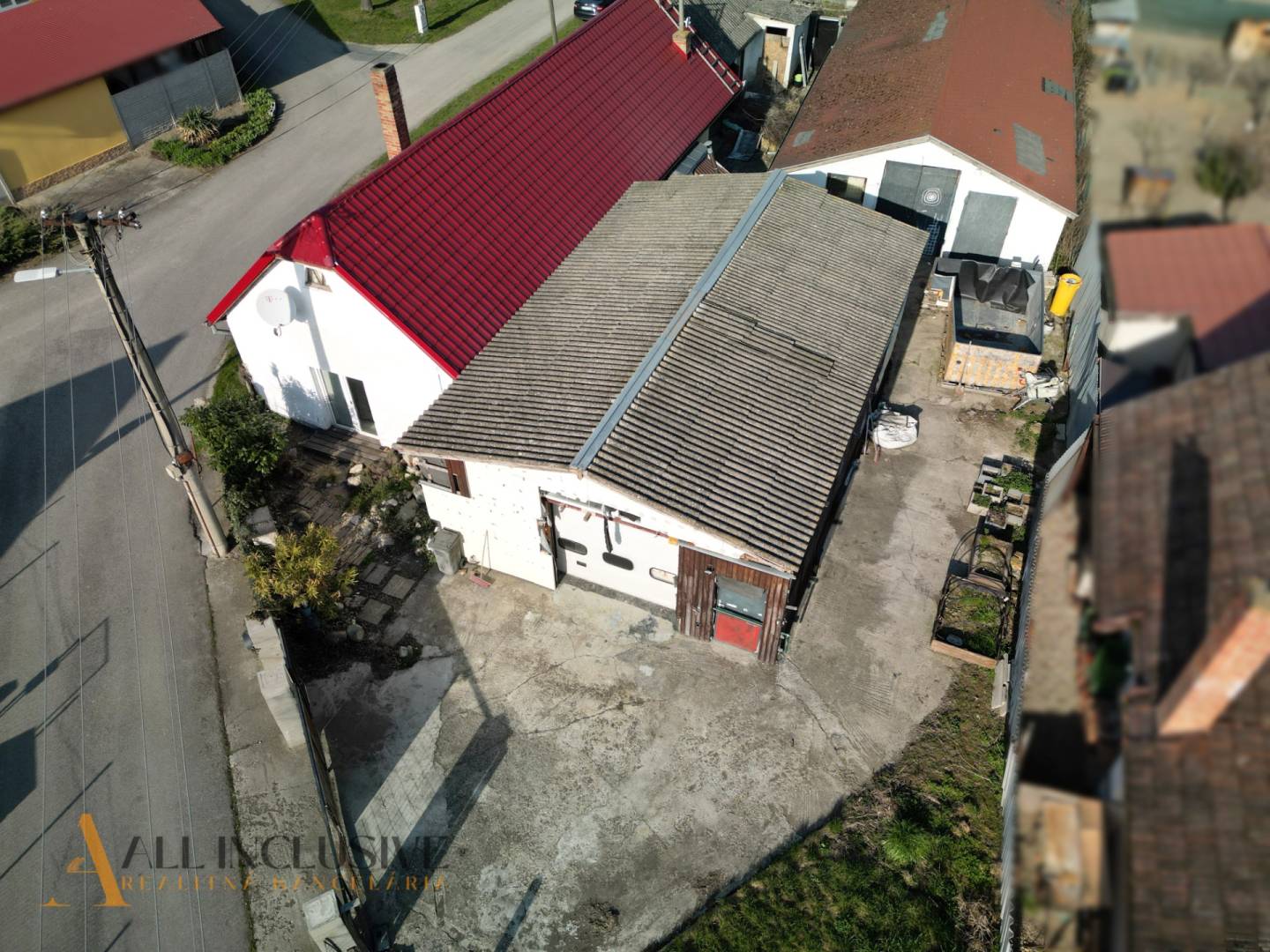 External property image