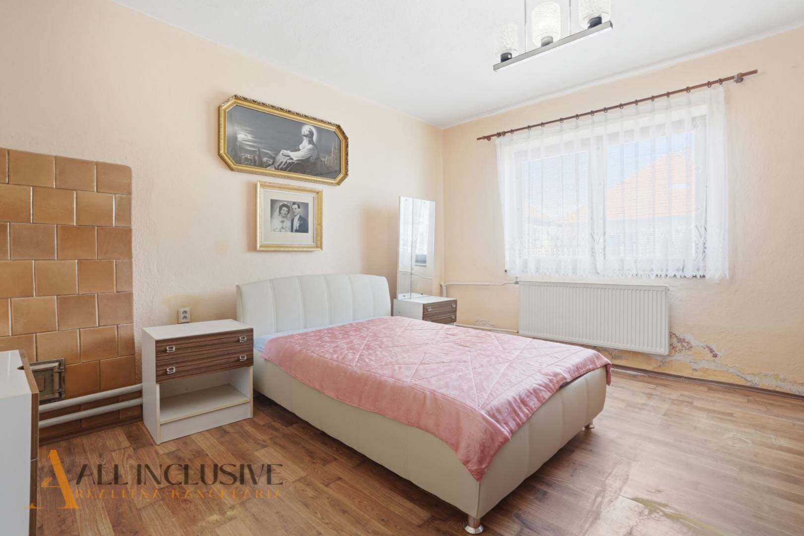 External property image