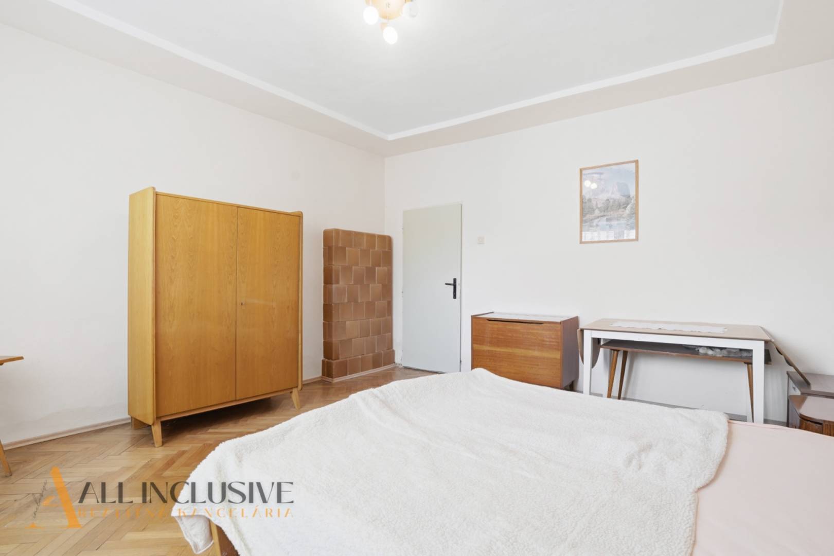 External property image