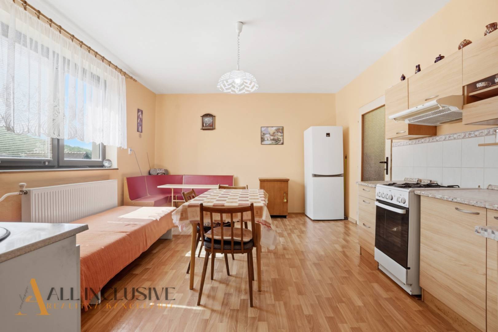 External property image