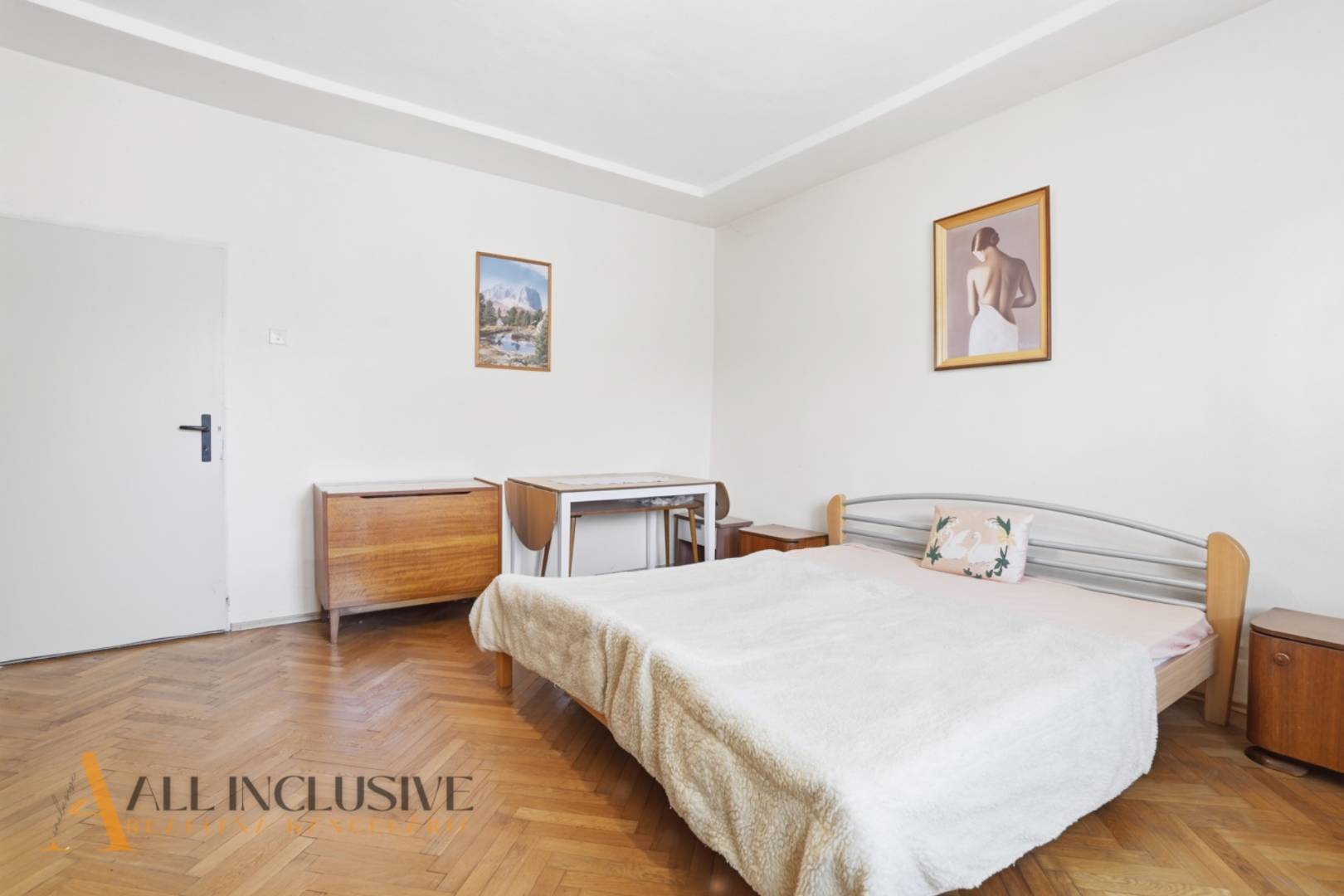 External property image