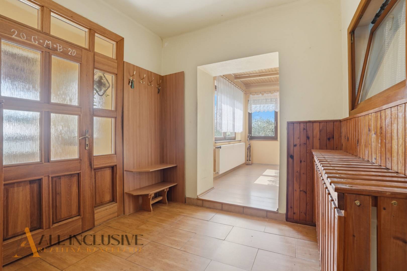 External property image