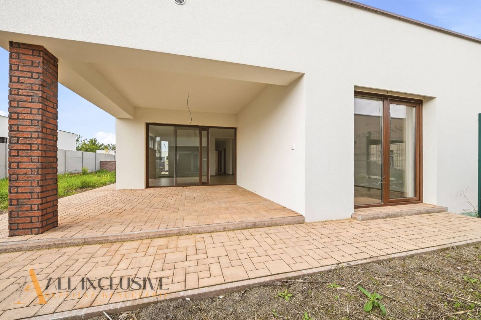 External property image