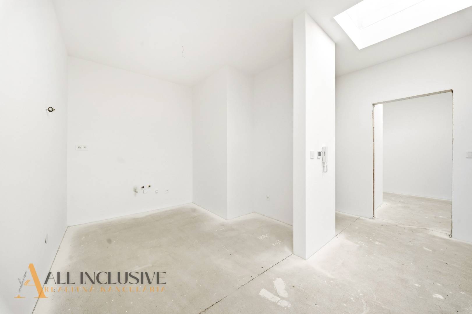 External property image