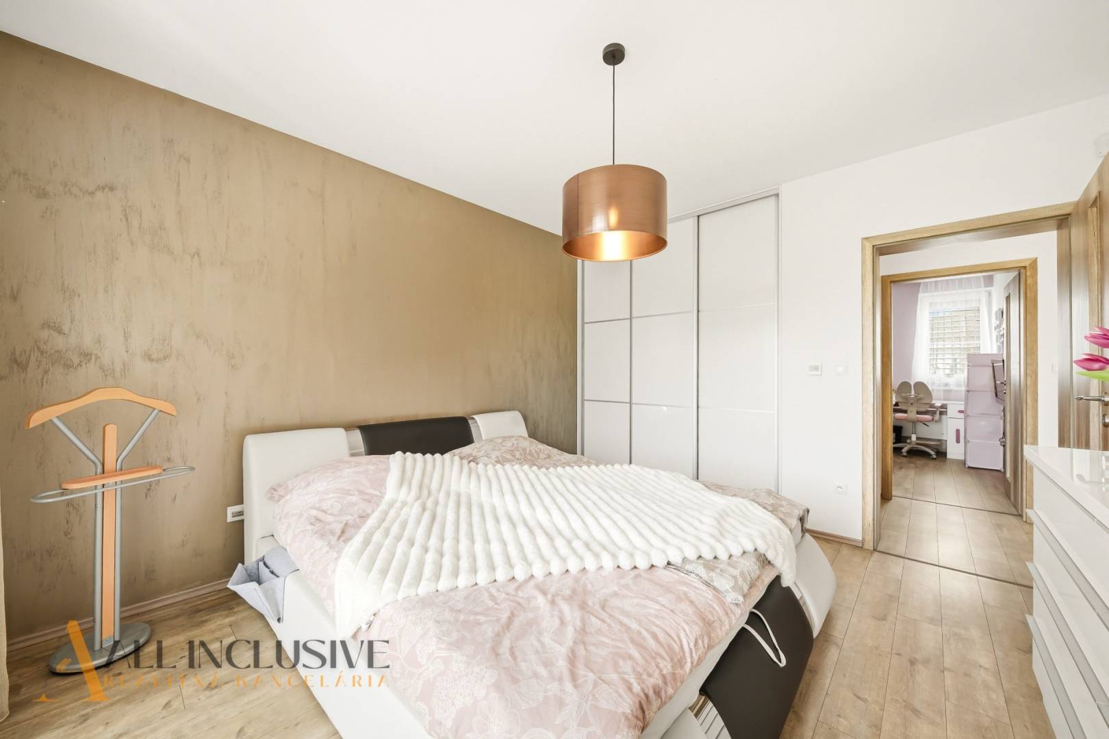 External property image