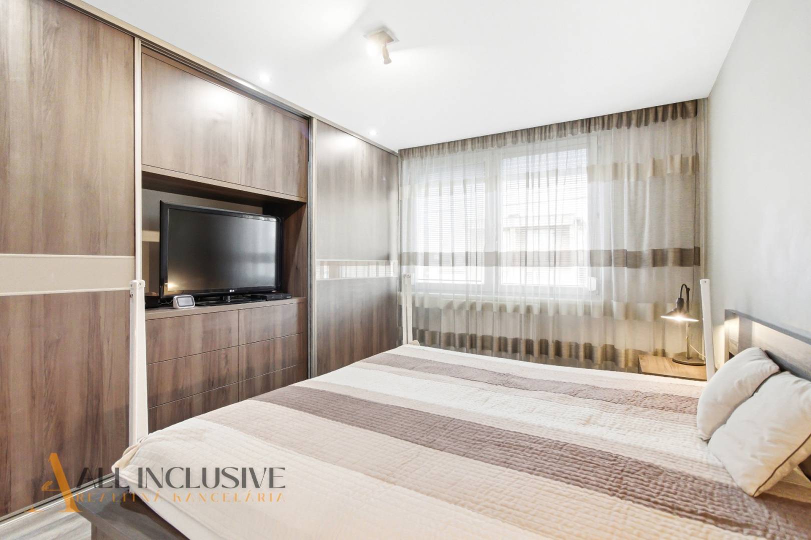 External property image