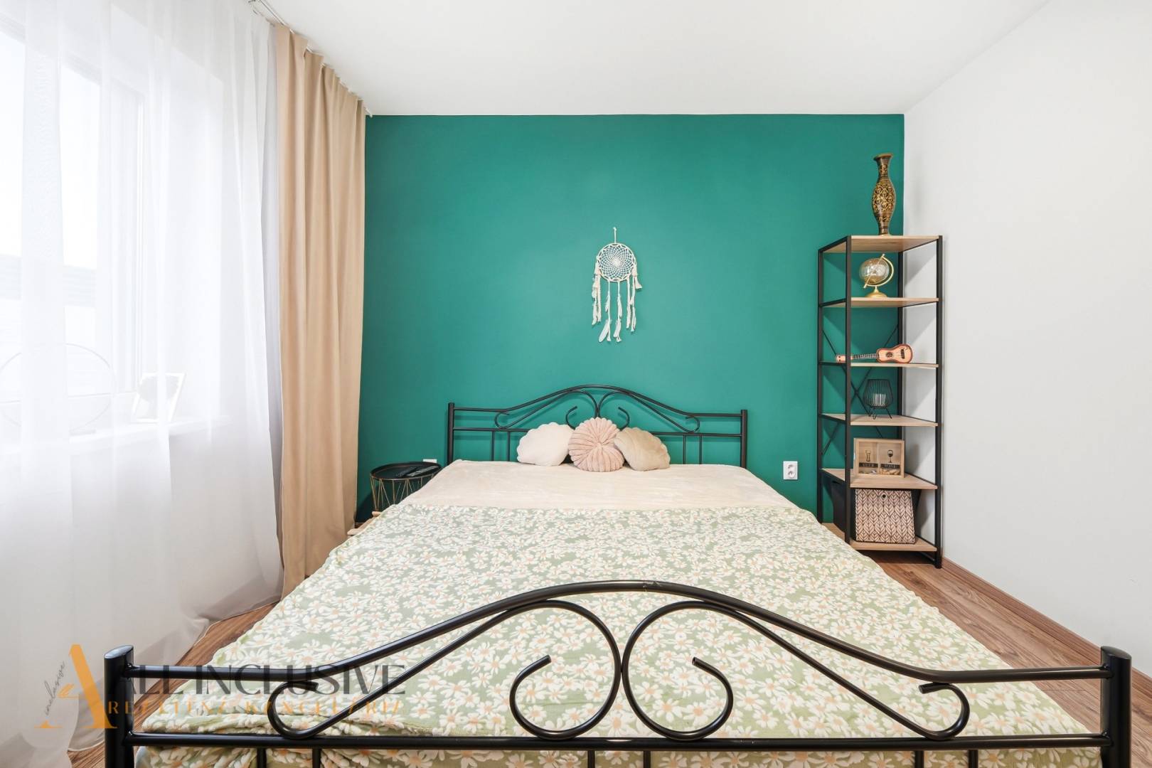 External property image