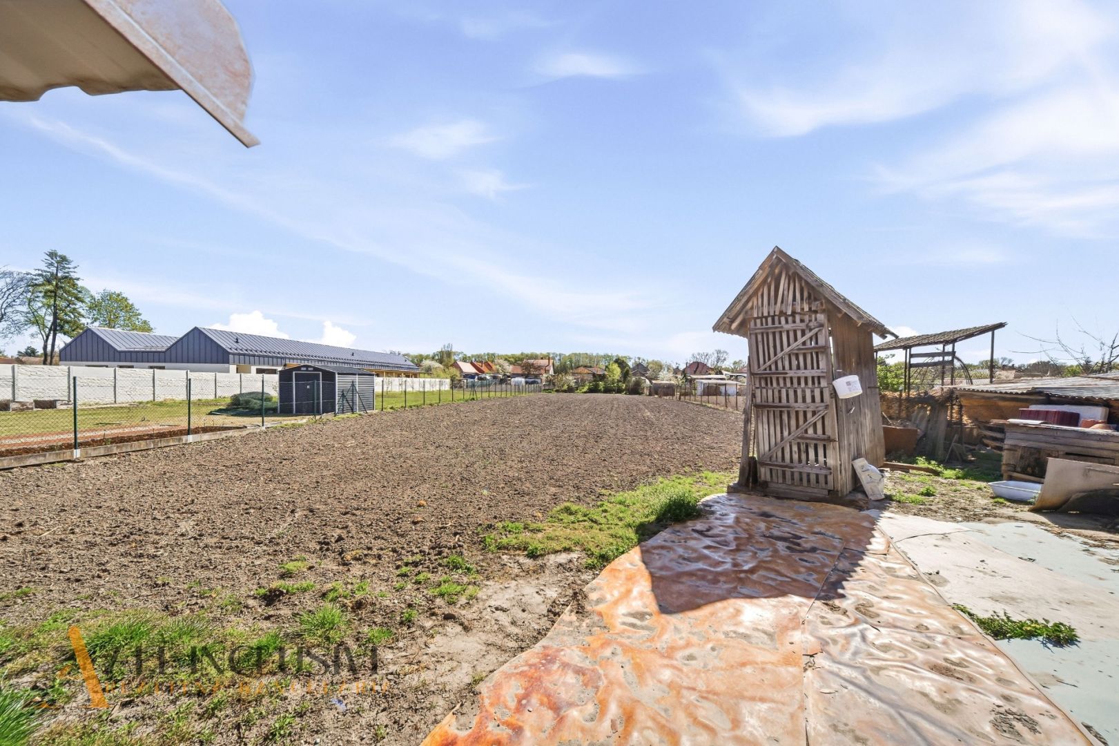 External property image