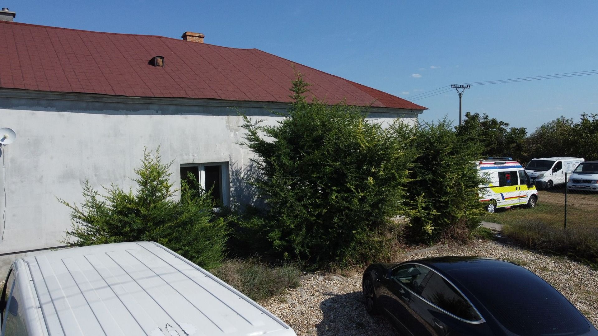 External property image