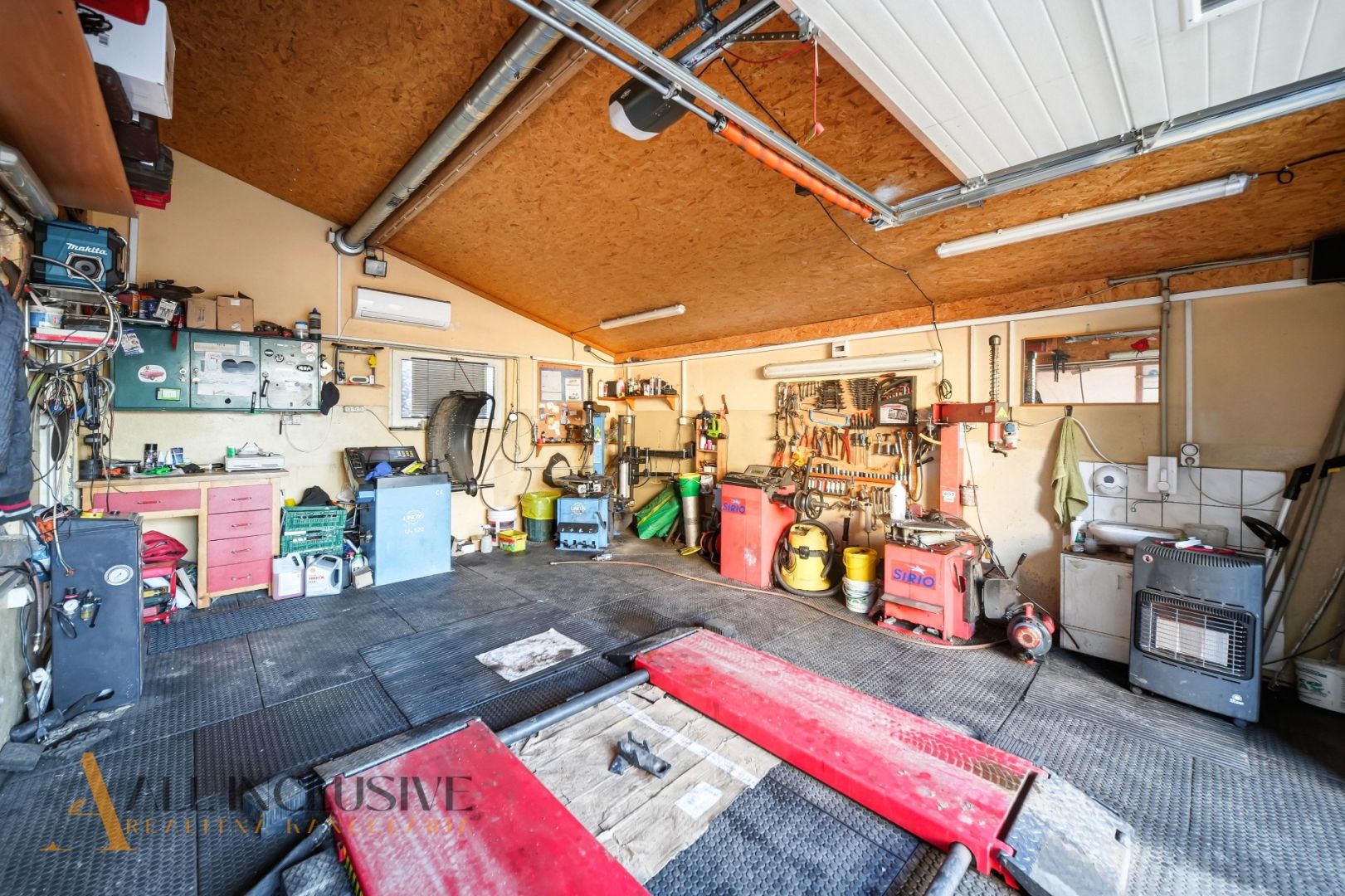 External property image