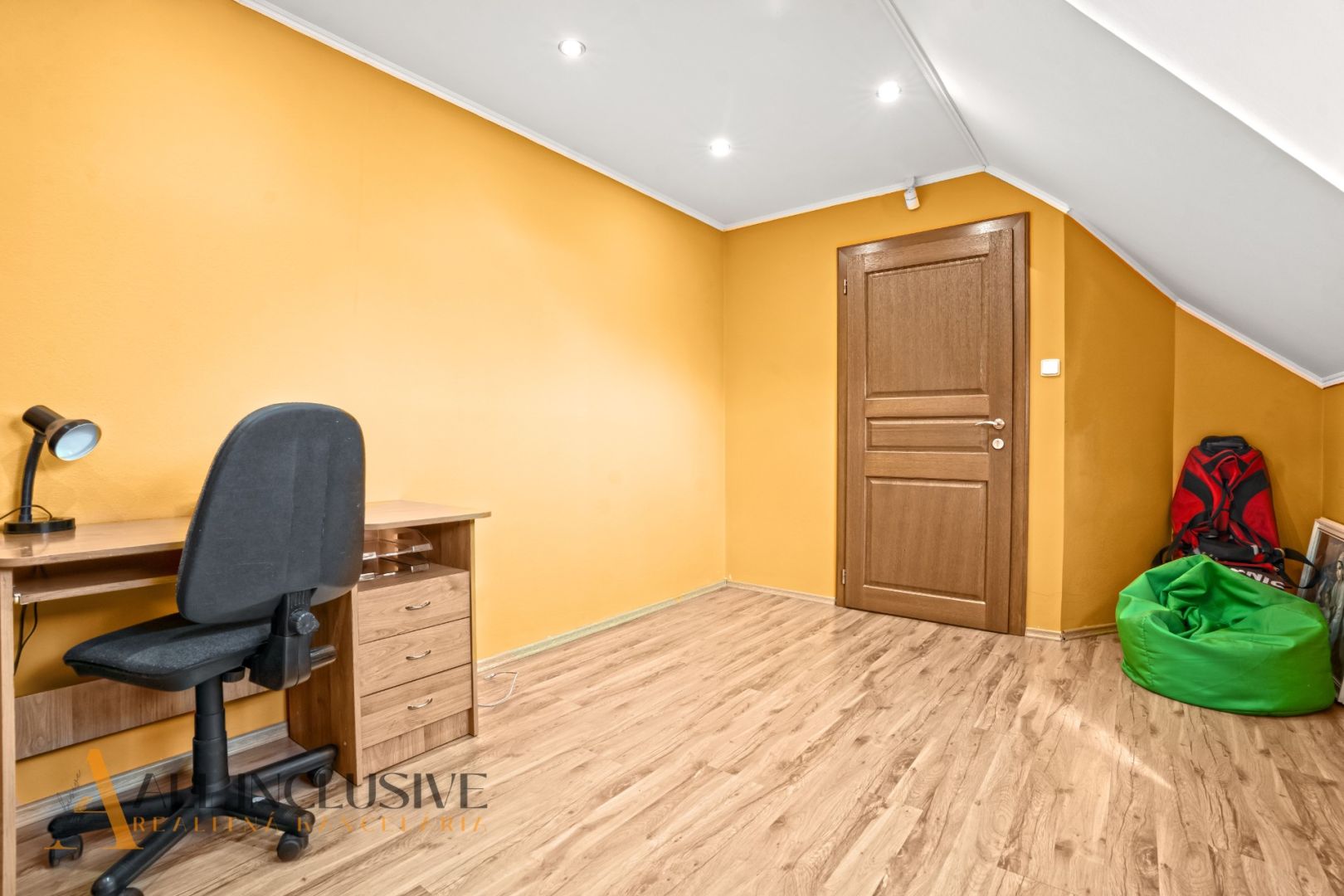 External property image