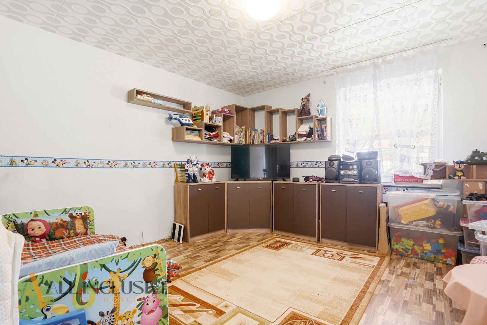 External property image