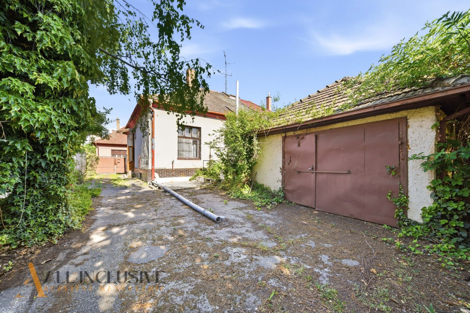 External property image