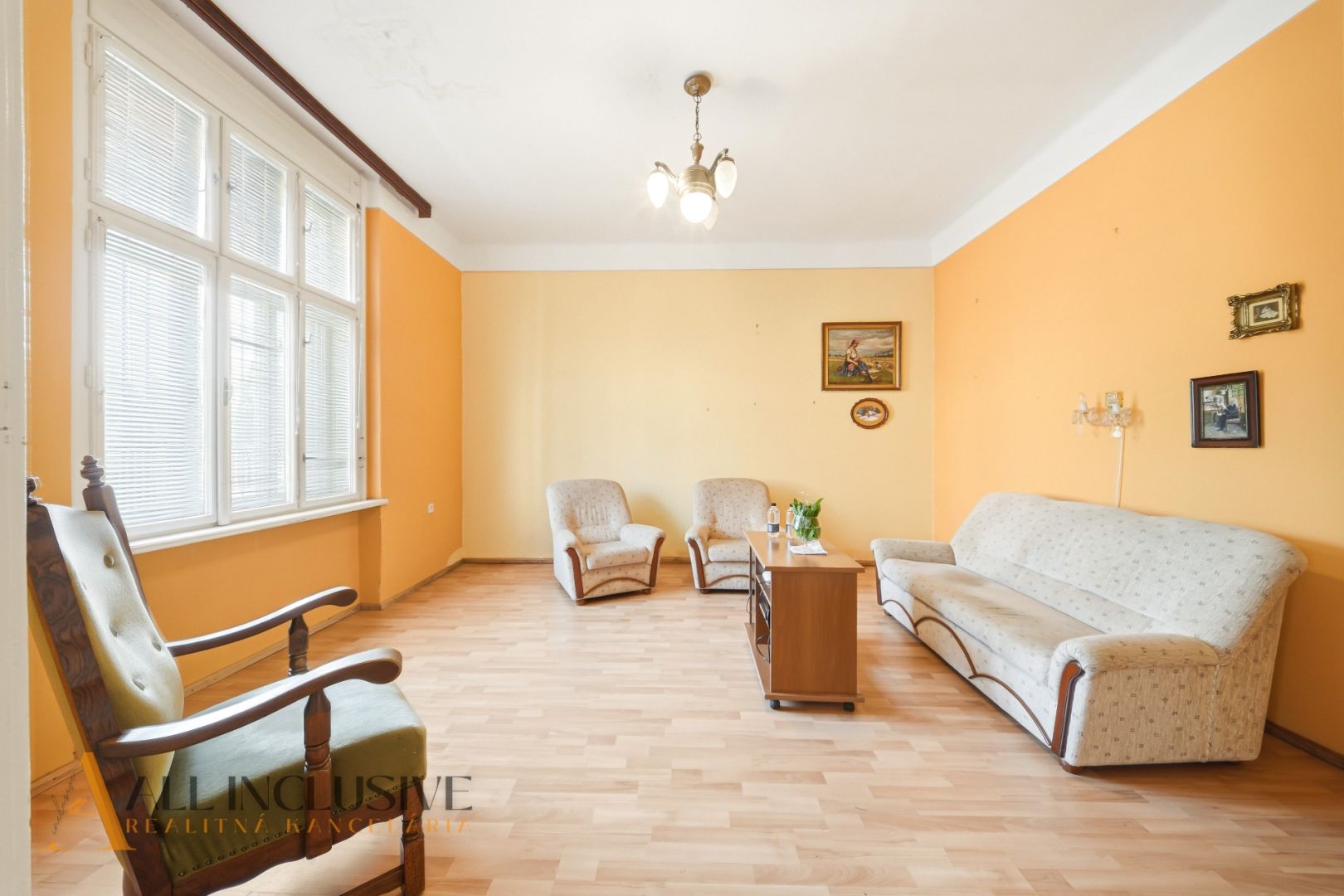 External property image