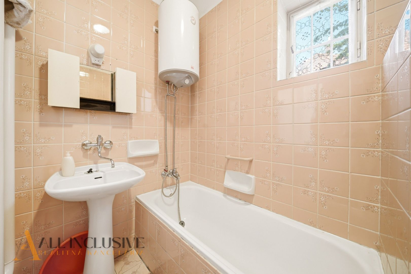 External property image