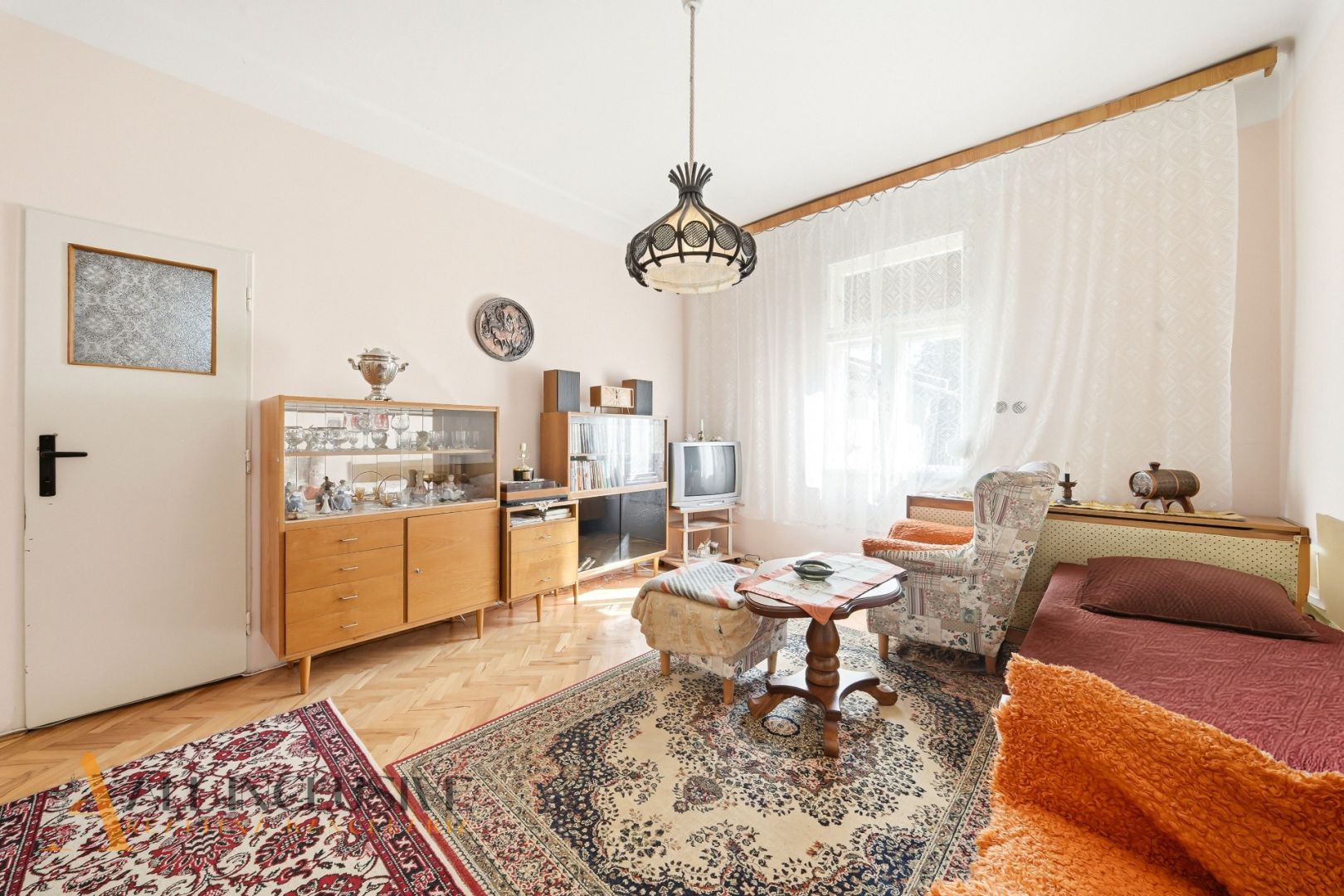 External property image