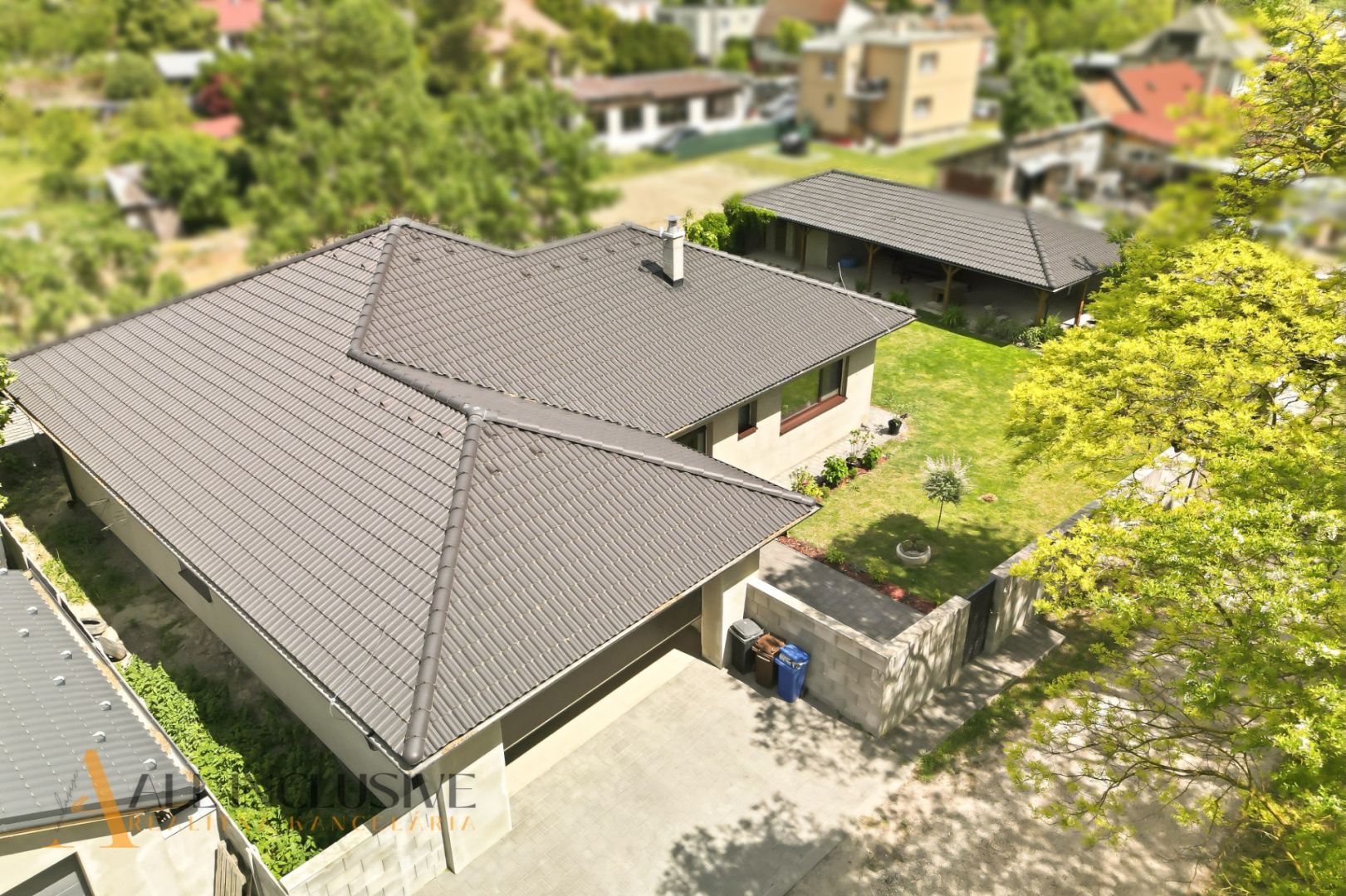 External property image