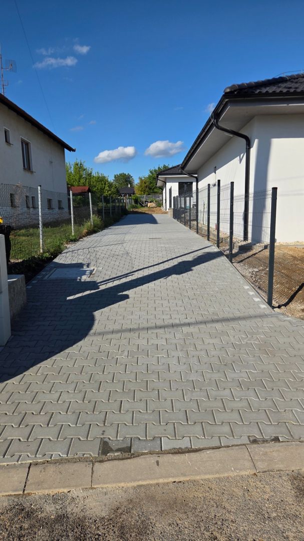 Bungalov v centre obce Cabaj v štandarde, Wágnerova ulica, Dom č.2