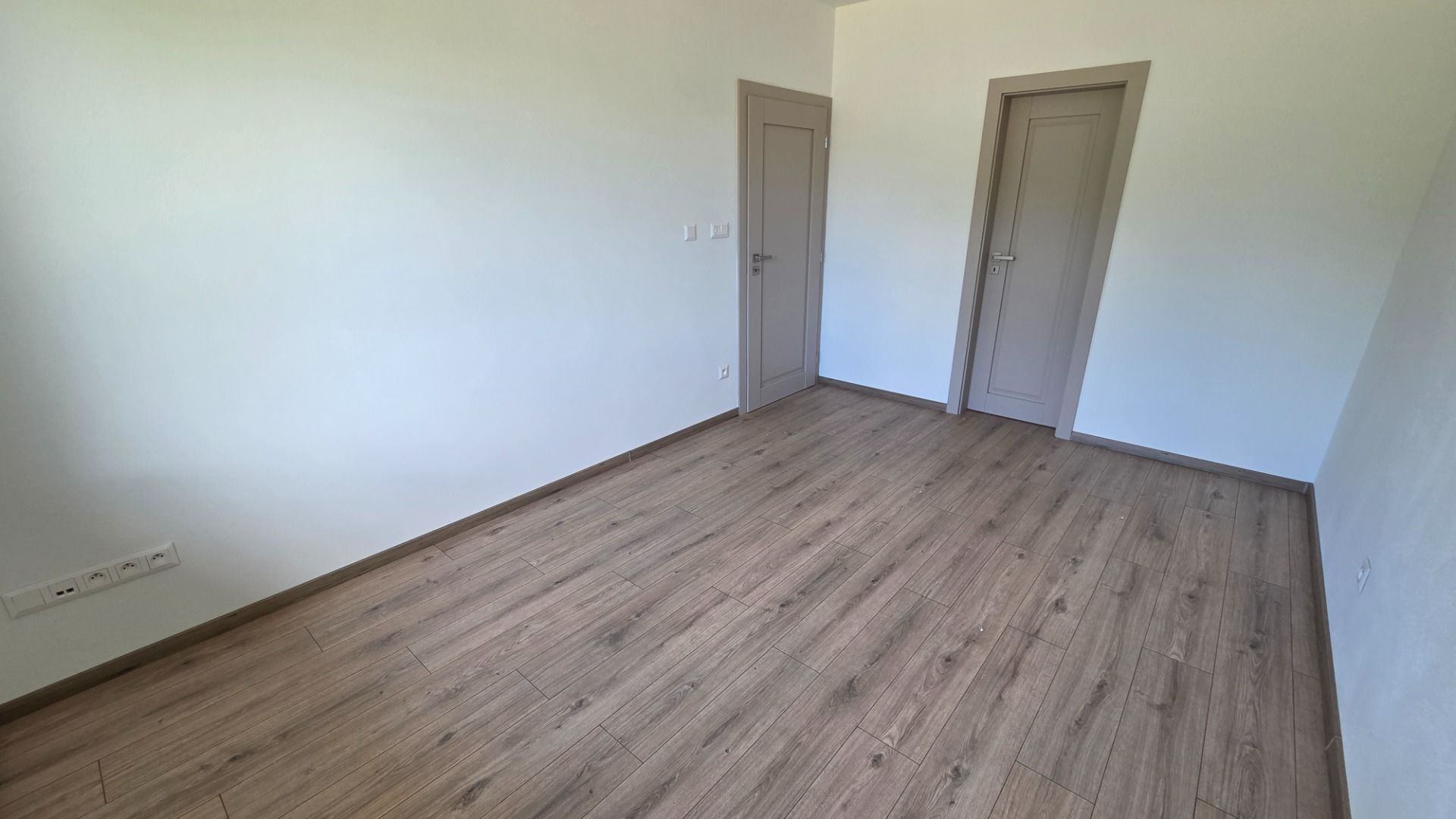 Bungalov v centre obce Cabaj v štandarde, Wágnerova ulica, Dom č.2